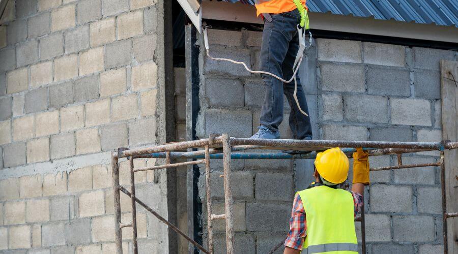 Expert Emergency Roof Repairs services in Beulah, MI